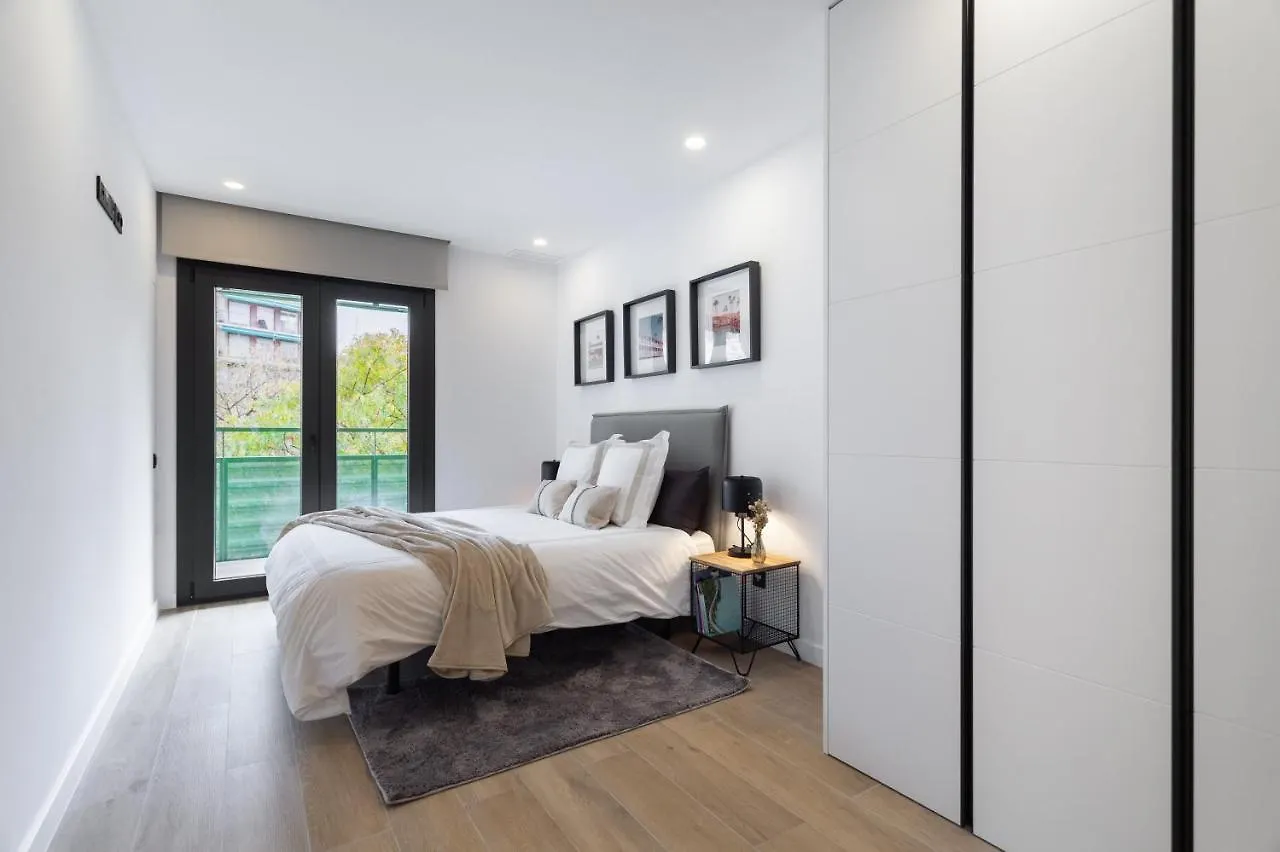 Apartsnoubcn Equador Les Corts Βαρκελώνη 0*,