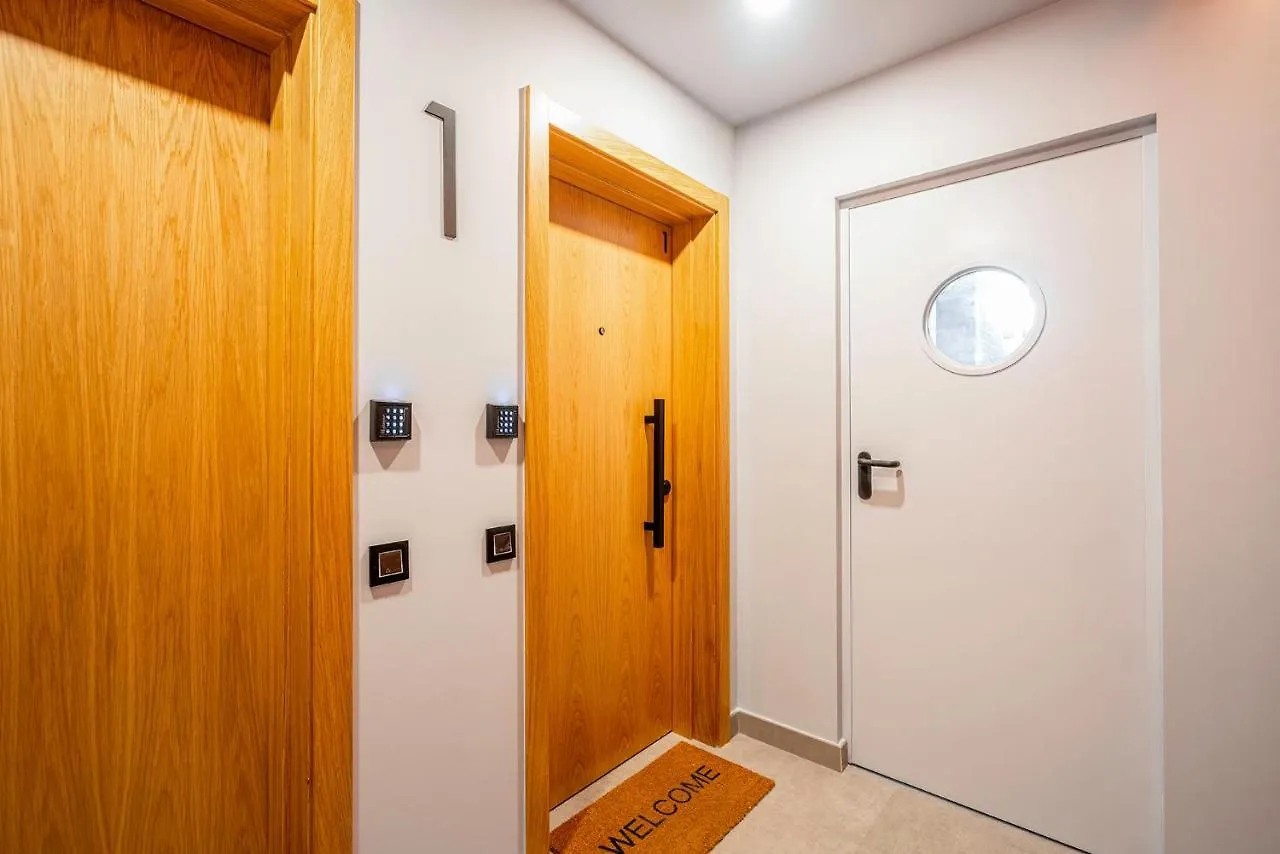 Apartsnoubcn Equador Les Corts برشلونة إسبانيا
